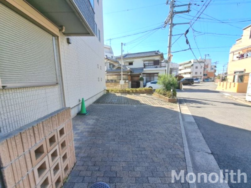 パルティールⅢの駐車場