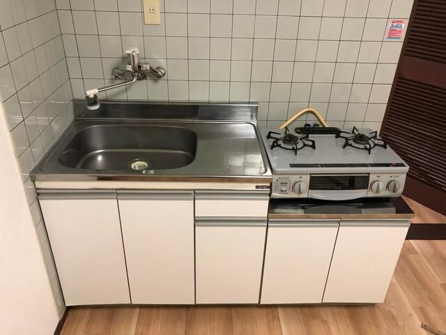 鶯谷日伸ハイツのキッチン