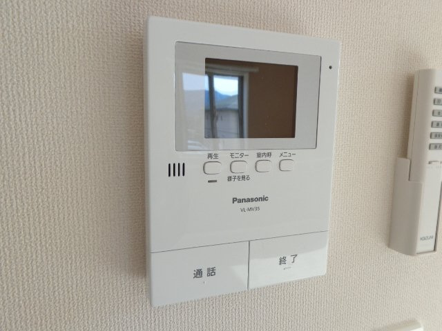 ミルキーウェイⅢのセキュリティ|カメラ付インターホン