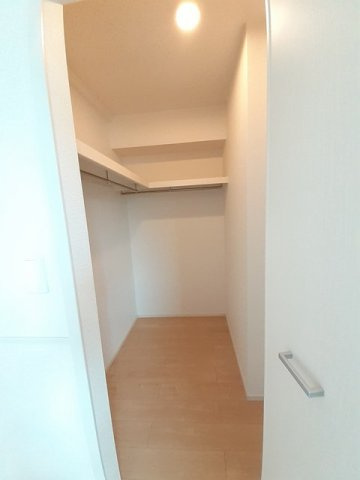 エレガンス　ケリー　Ⅰの収納