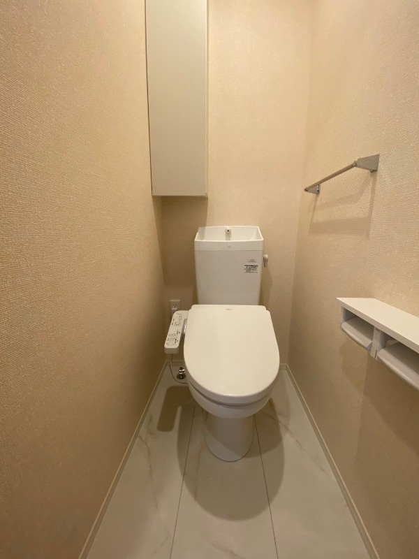 アゼリアヒルズのトイレ|※別部屋参考写真