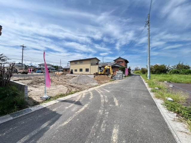 リーブルガーデン　一宮市冨田古川　全3区画分譲の前面道路含む現地写真|「現地（2026年9月7日）撮影」　
■前面道路　
■ヤマダ不動産　株式会社リライフ