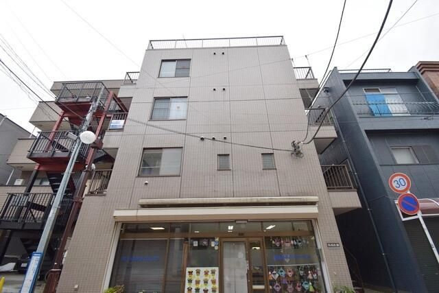 クレセントＭの外観