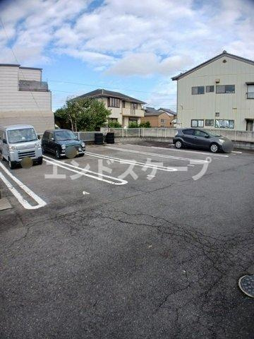 メゾンアンソレイエの駐車場|高崎、前橋のお部屋探しはエンドスケープまで！お客様の理想お聞かせ下さい♪