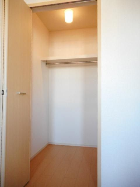 ハルジオン城山台の収納