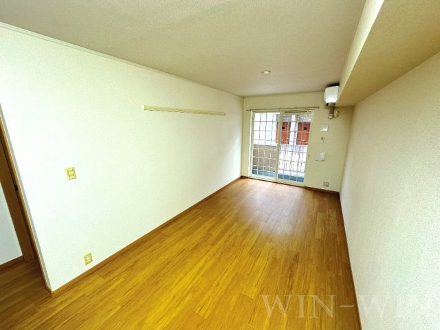 パーク・イーストⅠの居間・リビング|イメージ（同建物内別部屋の写真です）