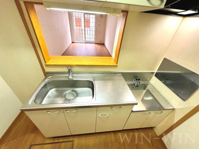 パーク・イーストⅠのキッチン|イメージ（同建物内別部屋の写真です）