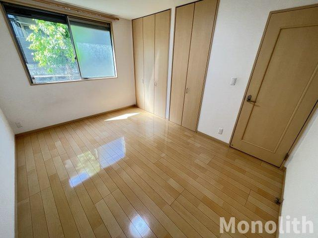シャーメゾン美央の洋室