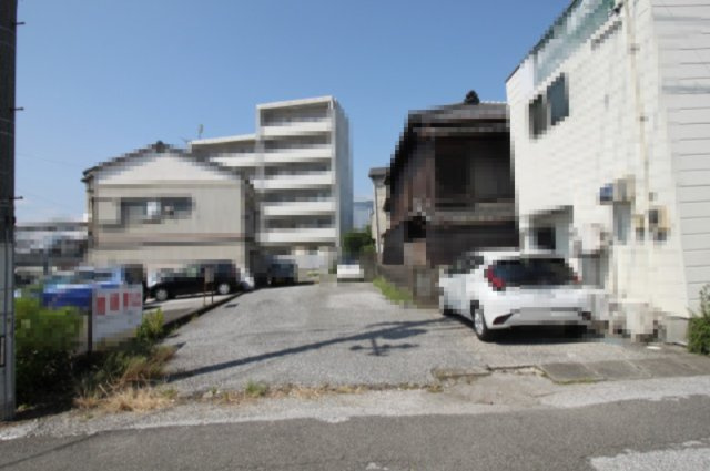 高知市役知町　新築戸建　の外観|土地面積　139.32㎡（約42.14坪）　建物面積　90.10㎡（約27.25坪）