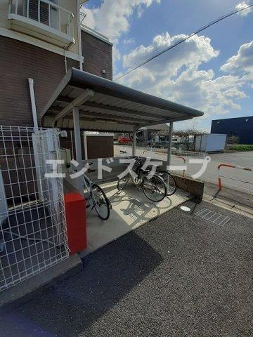 ミストラルＢの駐車場|高崎、前橋のお部屋探しはエンドスケープまで！お客様の理想お聞かせ下さい♪