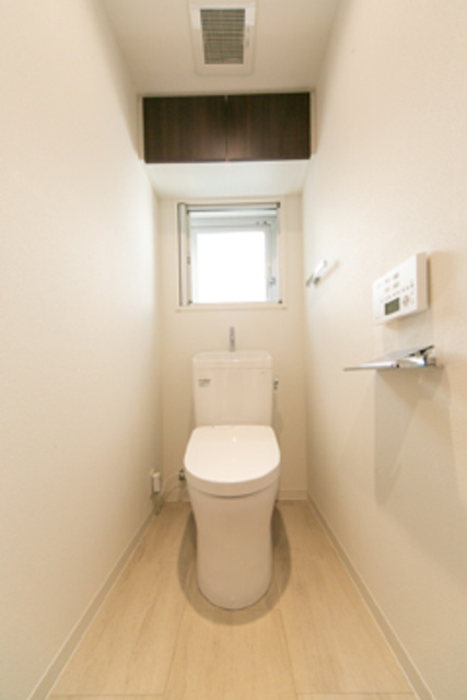 パークトトロス　０１のトイレ|※写真は同タイプ住戸です。