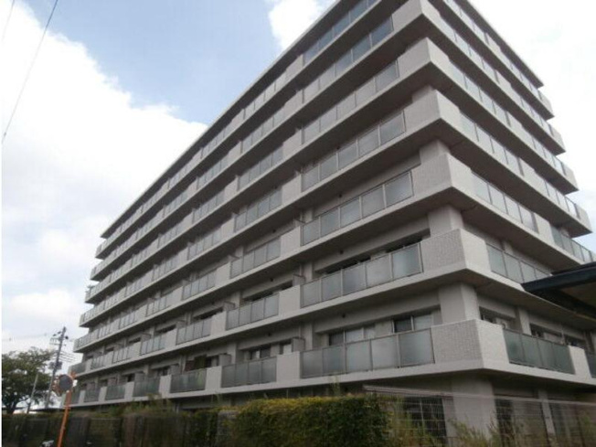 【外観】 | グランシャルム土浦レイクサイド | JR常磐線「土浦」駅まで徒歩17分で通勤通学に便利な立地。