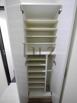 エフパークレジデンス横浜反町4281の収納