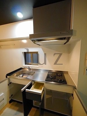 エフパークレジデンス横浜反町4281のキッチン