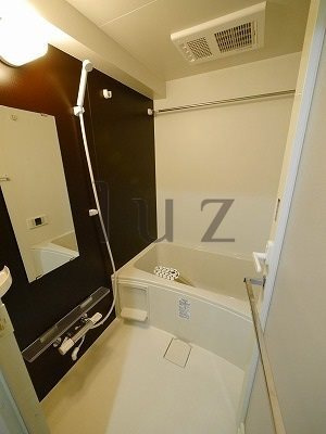 エフパークレジデンス横浜反町4281の浴室