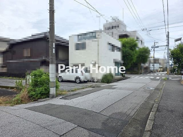 高知市役知町 ①  新築戸建ての前面道路含む現地写真