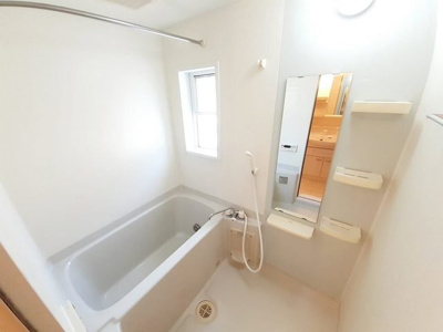 【浴室】 | サンフラワー・アべニューＥ | ◆不動産すまラボの新プラン◆入居時の費用負担が0円で入居可能♪お気軽にお尋ねください♪