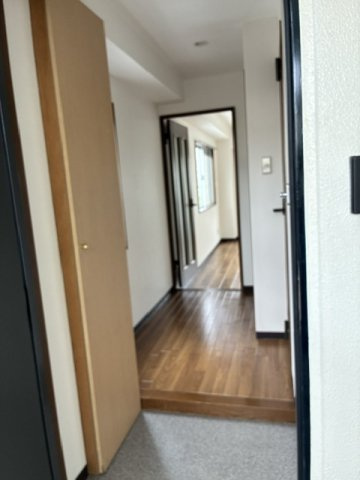 ルナ　コート甲南の玄関