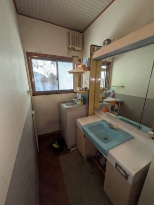 【洗面所】 | 鳥取市湯所町1丁目中古戸建て