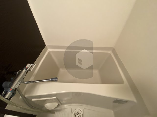 LUXE長田の浴室