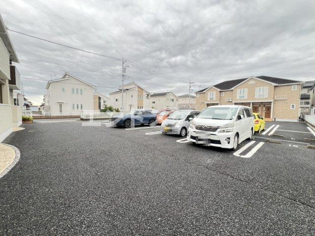 穂積Ⅱの駐車場|高崎、前橋のお部屋探しはエンドスケープまで！お客様の理想お聞かせ下さい♪