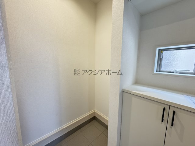 入間市高倉5丁目・全15棟　新築一戸建　5号棟の玄関|SIC