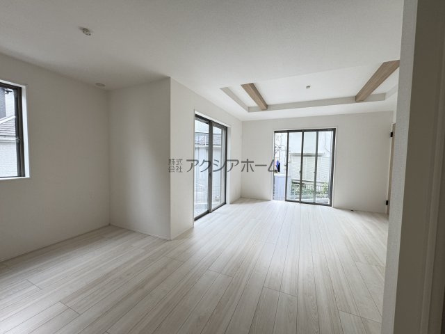 入間市高倉5丁目・全15棟　新築一戸建　5号棟の内装|LDK18.2帖