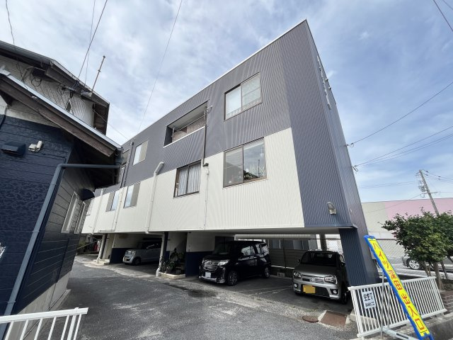 ハイツ深田