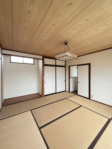 ハイツ深田の和室