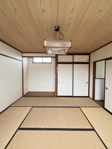 ハイツ深田の和室