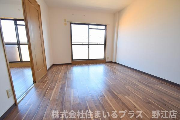 メゾンＳｈｉｎｍｏｒｉの洋室