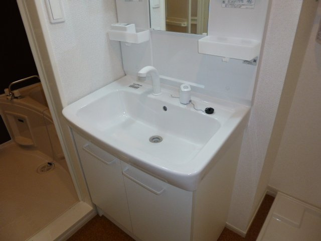 倉敷市真備町川辺のアパートの独立洗面台|シャンプードレッサー