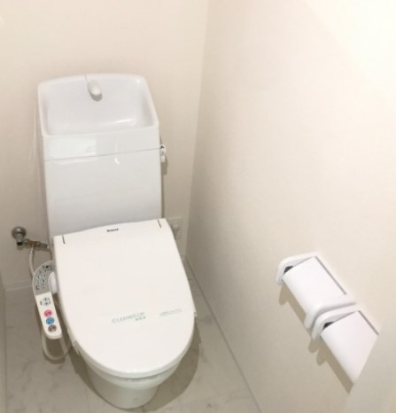 稲城市大丸のアパートのトイレ