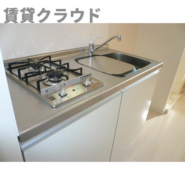 Parvatiのキッチン|コンパクトなキッチンで掃除もラクラク
