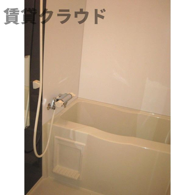Parvatiの浴室|コンパクトで使いやすいお風呂です