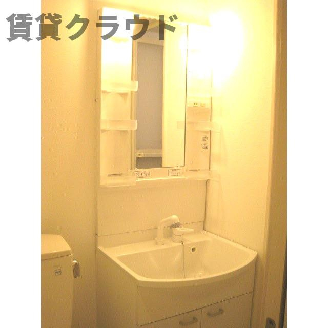 Parvatiの洗面所|朝の準備に活躍する、洗髪洗面化粧台！