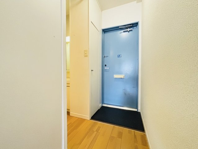 レオパレスアメニティタウンの玄関
