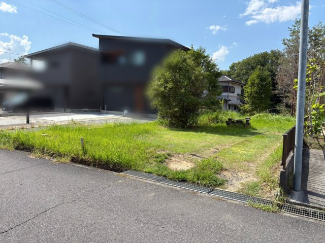 売土地　蒲生郡日野町の前面道路含む現地写真