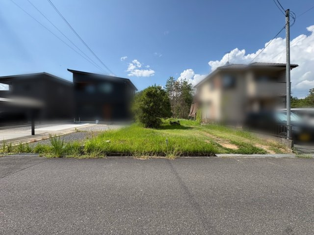 売土地　蒲生郡日野町の前面道路含む現地写真