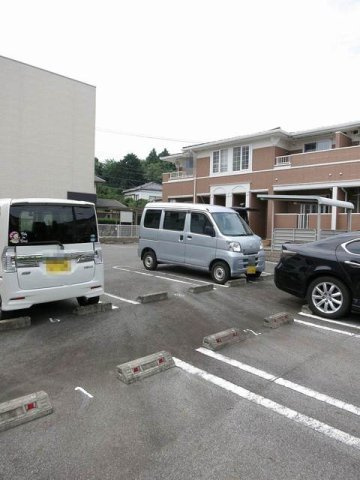 Ｕ　ユートピアの駐車場