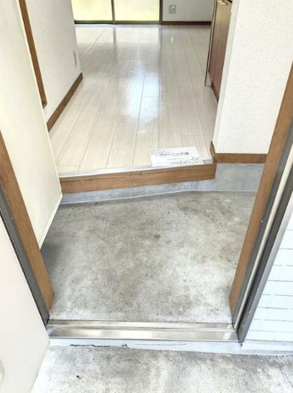 【玄関】