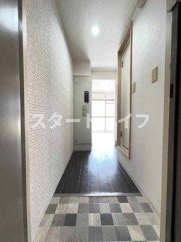 大阪市東淀川区柴島２丁目の賃貸マンションの玄関