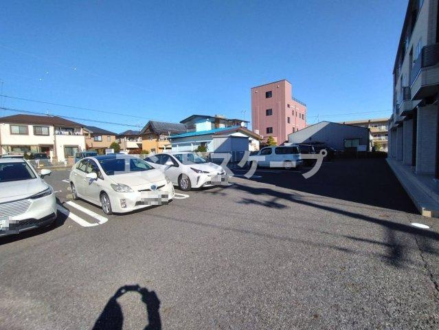 プリマ・クラッセの駐車場|高崎、前橋のお部屋探しはエンドスケープまで！お客様の理想お聞かせ下さい♪