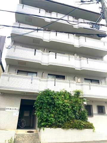 ジョイフル本山の外観