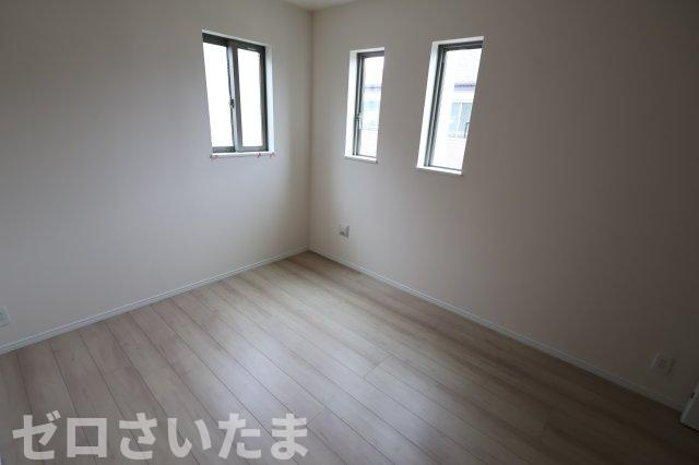《仲介手数料無料》見沼区堀崎町1153新築一戸建てハートフルタウンの洋室|2階 6帖