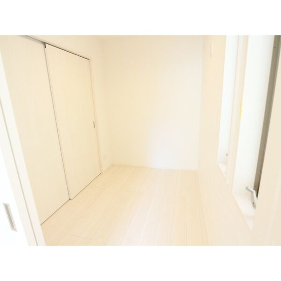 【寝室】Grandtic Tove