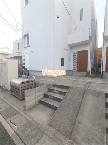 RIZEST HILLSのエントランス