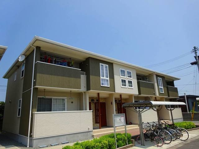名西郡石井町高川原字高川原のアパート