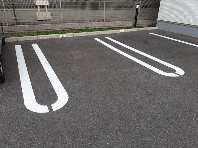 グラン・シャリオの駐車場