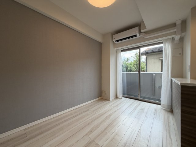 中野区本町６丁目の中古マンションの居間・リビング